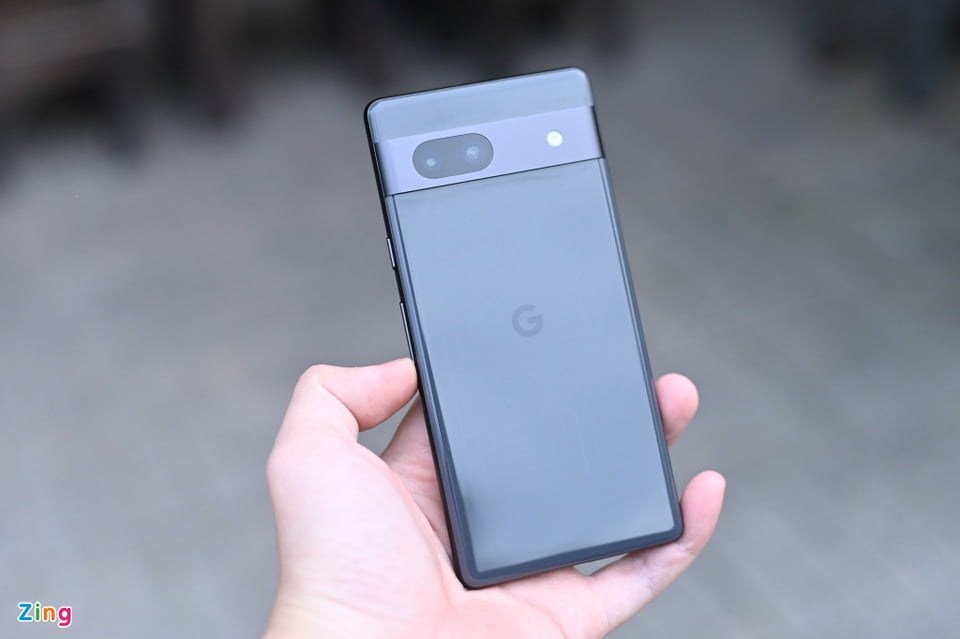 New Live Images Of The Google Pixel 7A Reveal Key Specs