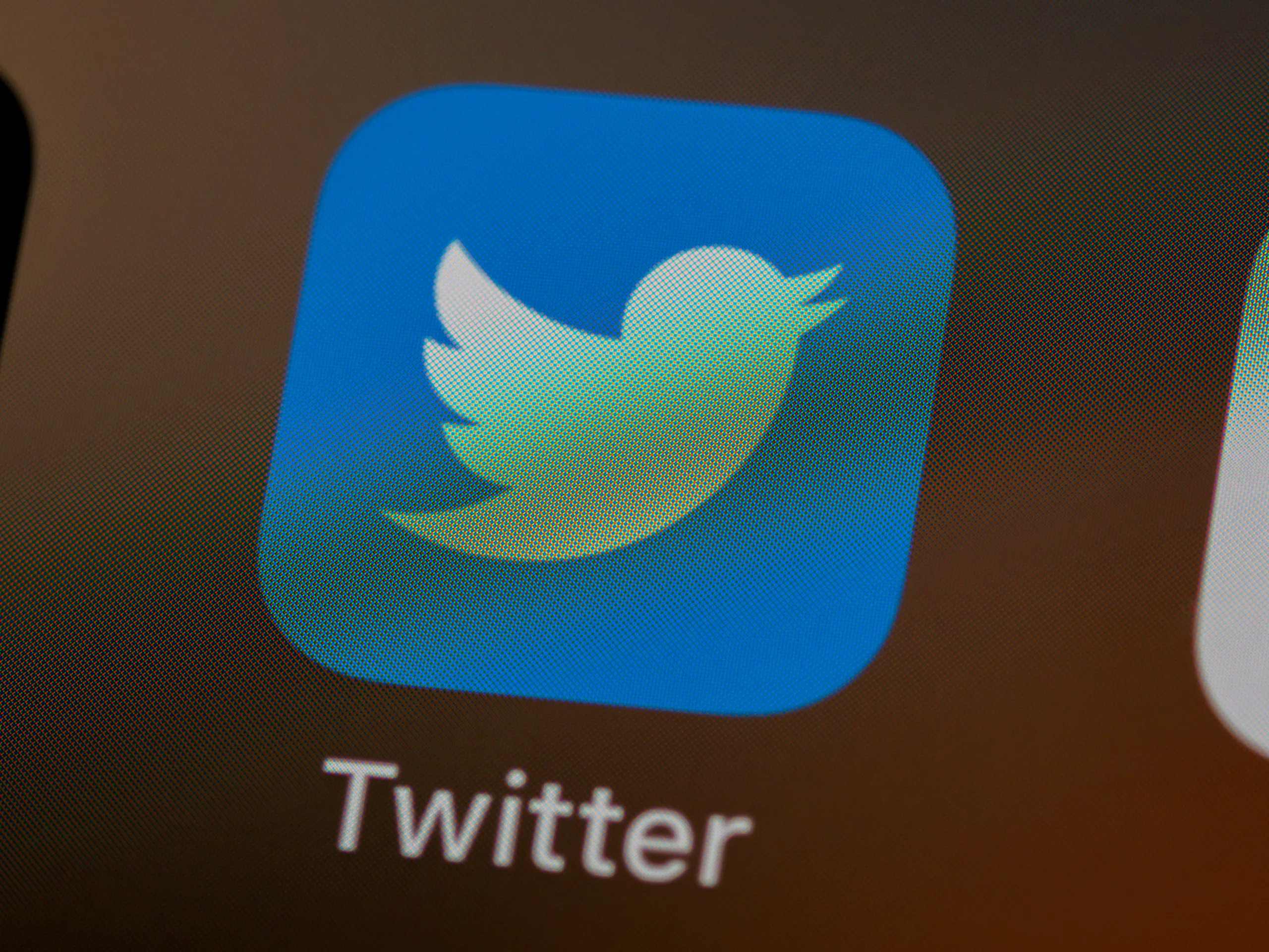 Twitter Scrapping Legacy Verified Checkmarks, Charging Users For Verification