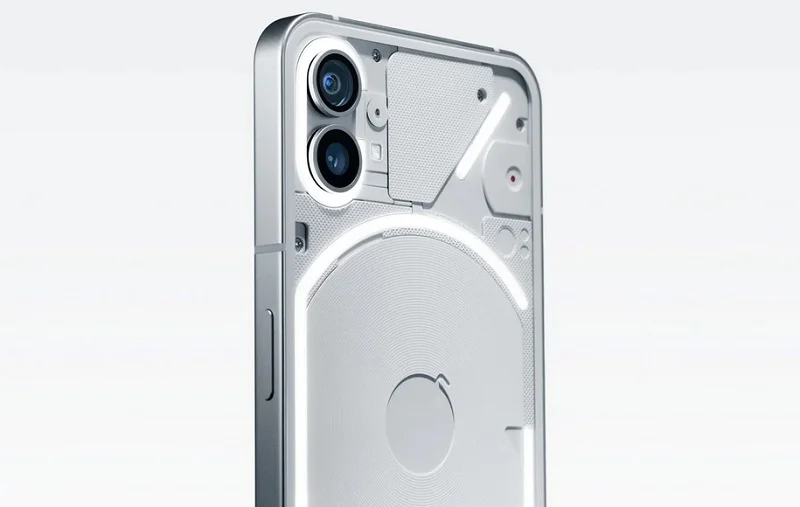 The Nothing Phone (2) Arrives in July with an Extended Battery Life