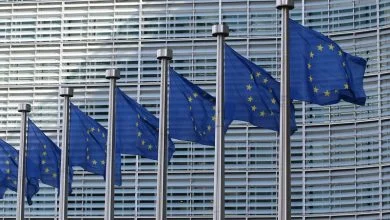 EU Passes New Regulation for User-Replaceable Batteries By 2027